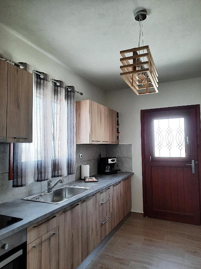 Villa Adeiata Adiata Екстериор снимка