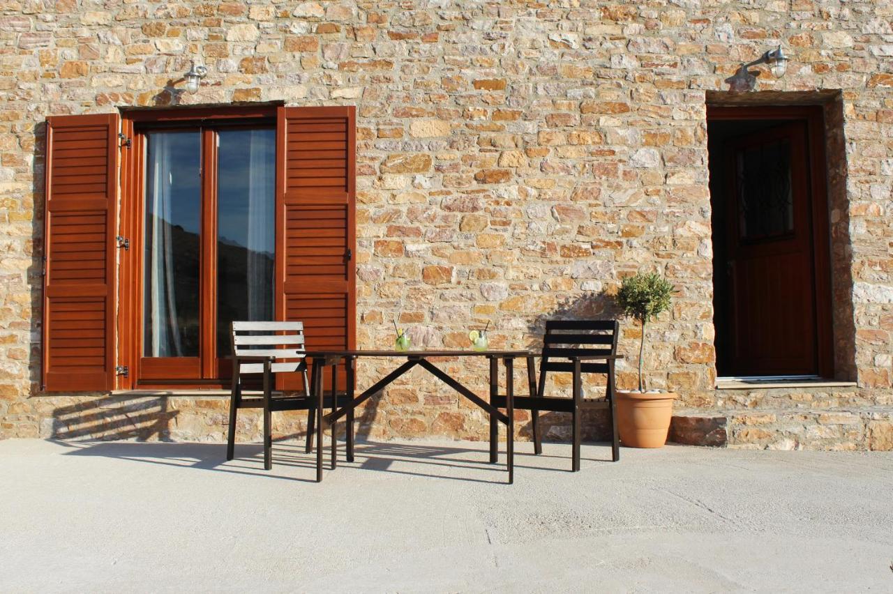 Villa Adeiata Adiata Екстериор снимка